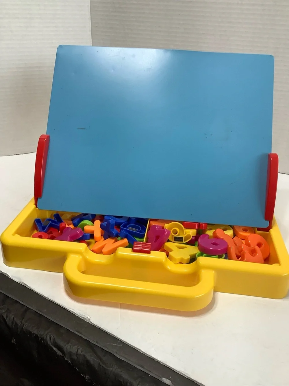 Megcos magnetic letter and number board in carrying Case. .